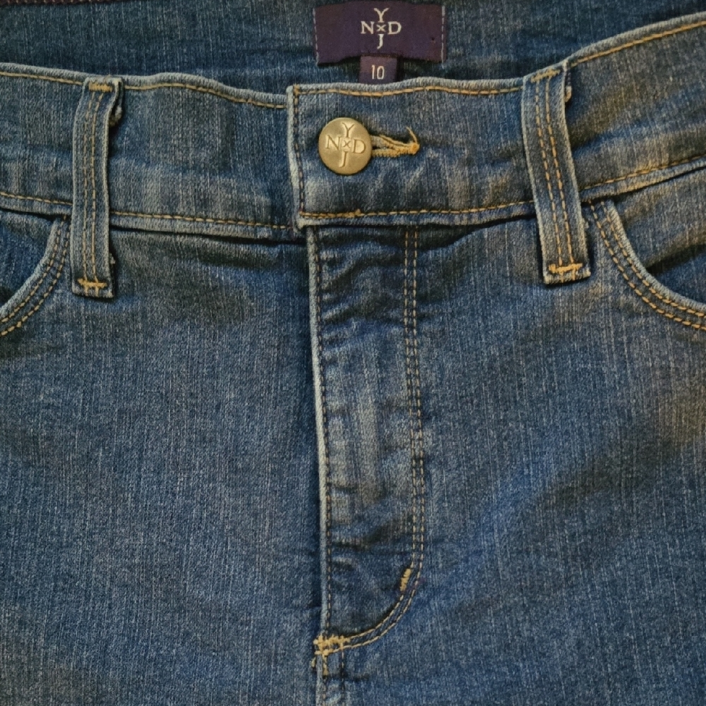 NYDJ Blue Ankle & Cropped Relaxed Fit Jeans Medium Blue Color Size 10 - Picture 3 of 12